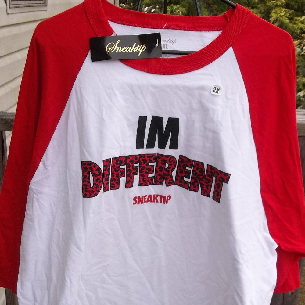 Men's T-Shirt by Sneaktip. Size XXL White/Red NEW